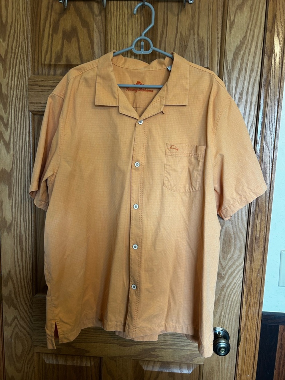 Tommy Bahama XXL Men's Casual Short-Sleeve Button-Down Shirt in Light Orange